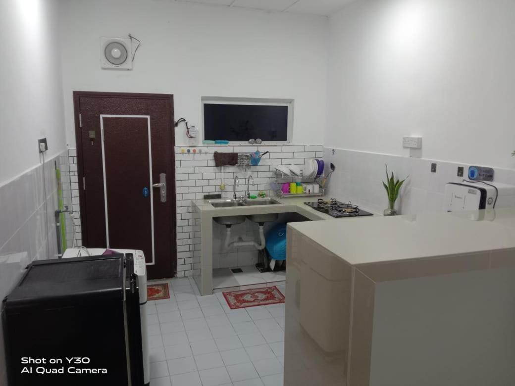 Imani Homestay Beach Gateway Bagan Lalang Kampung Bagan Lalang Eksteriør billede